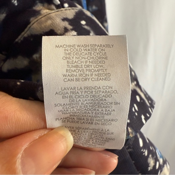 Cabi Starry Night Print Ruffle Button Up Shirt
Size:M Long Sleeve Blouse - Picture 11 of 14